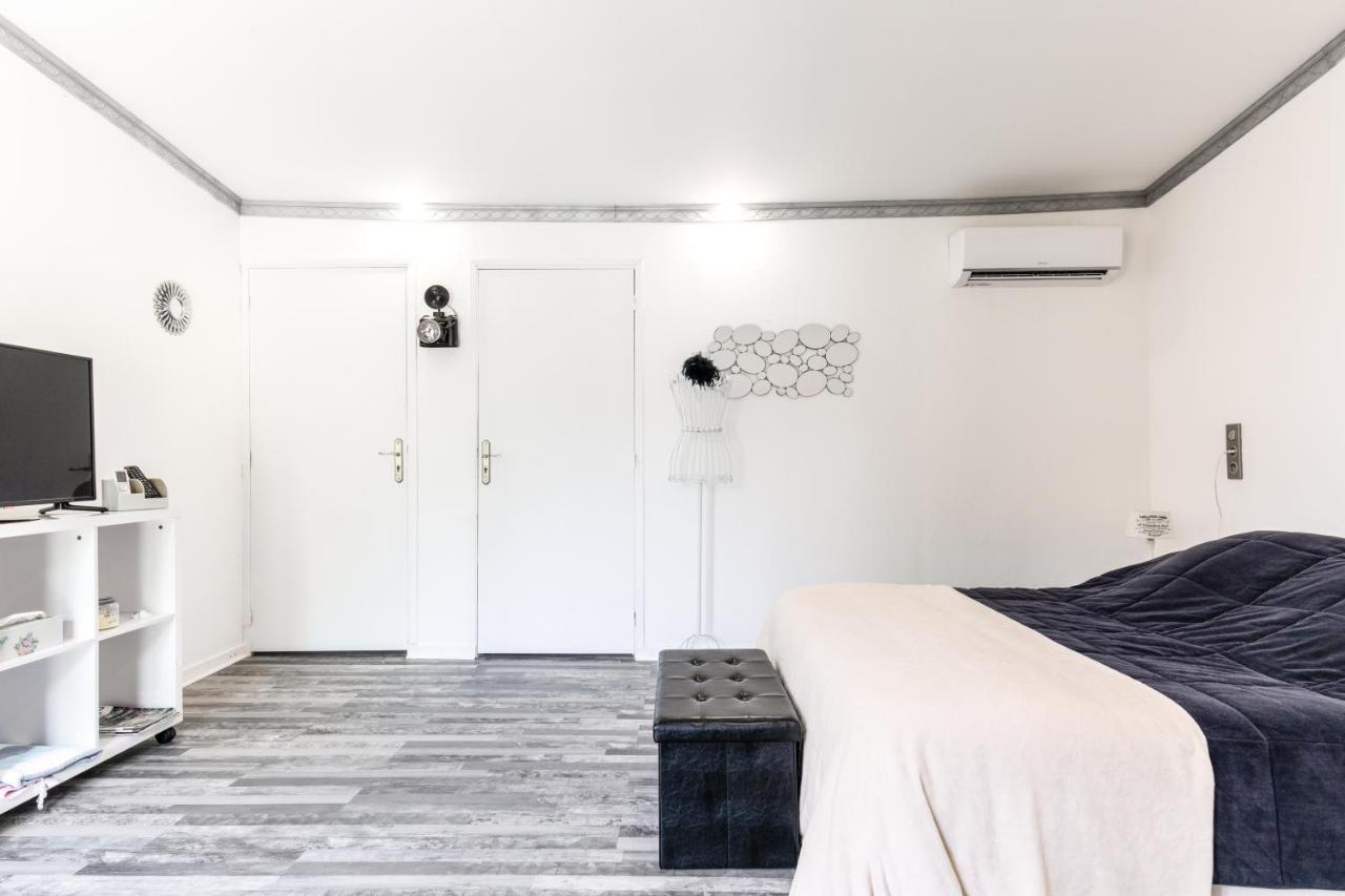 Bed and Breakfast Domaine Mon Doux Reve Terrasson Exterior foto